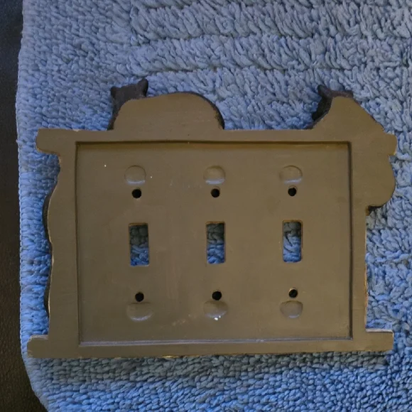 Bear-Themed Light Switch Cover Set - Black and Brown - Picture 9 of 15